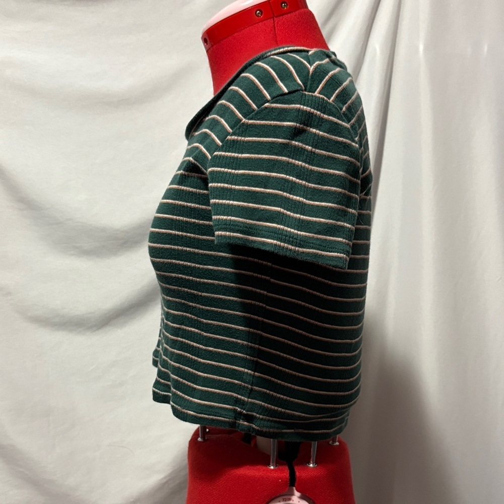 American Eagle Outfitters Green and Cream Striped Tee SM359 - Picture 4 of 5